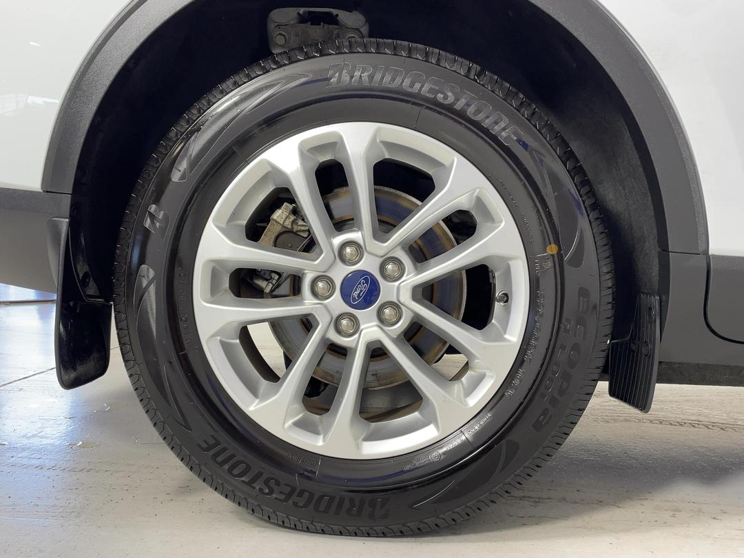 Photo '12' of Ford Escape