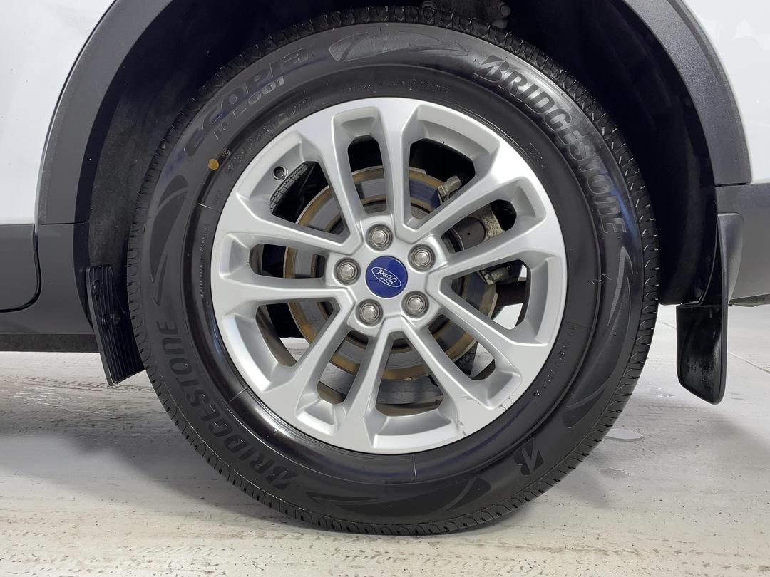 Photo '11' of Ford Escape