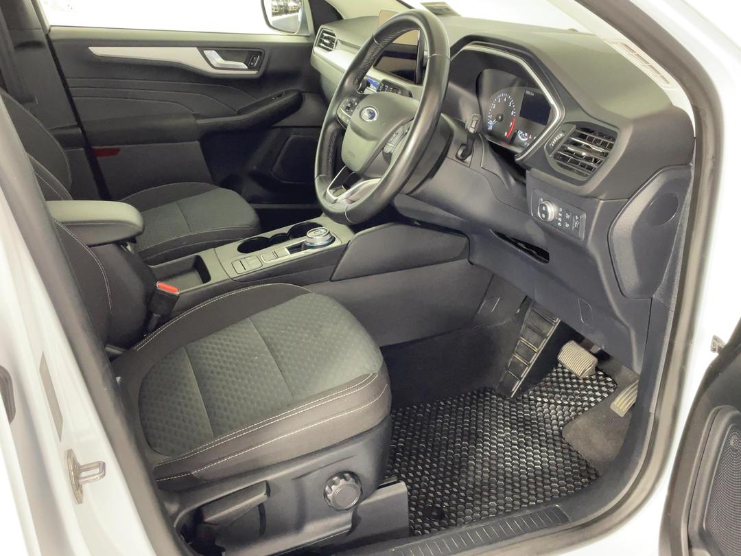 Photo '16' of Ford Escape