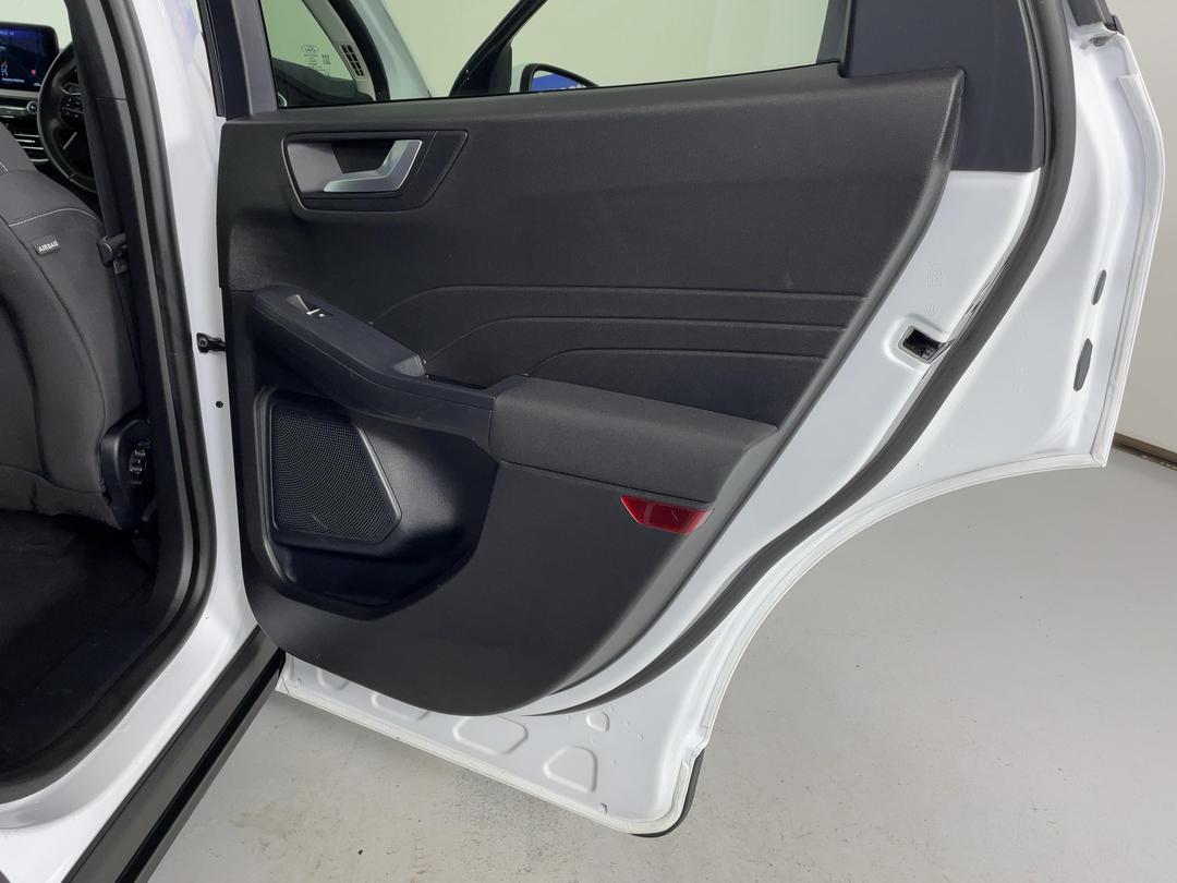 Photo '19' of Ford Escape