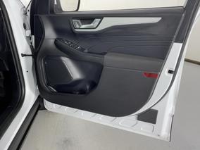 Photo '15' of Ford Escape