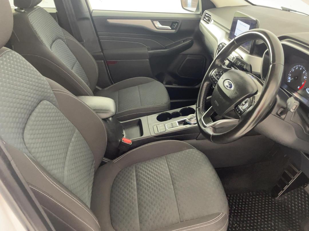 Photo '16' of Ford Escape