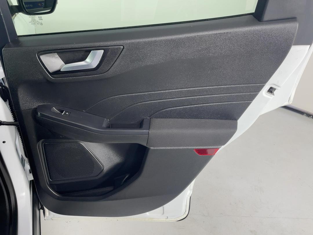 Photo '19' of Ford Escape