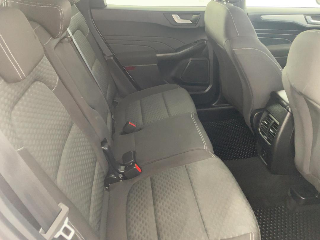 Photo '20' of Ford Escape