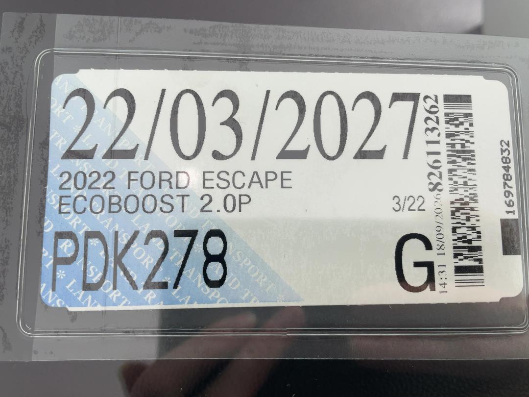 Photo '28' of Ford Escape