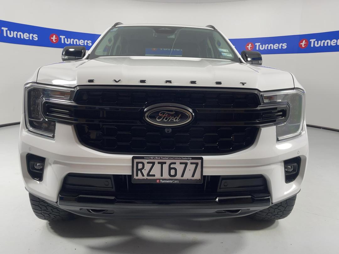 Photo '2' of Ford Everest