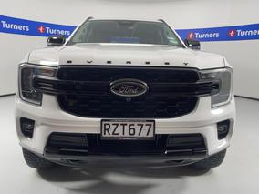 Photo '2' of Ford Everest