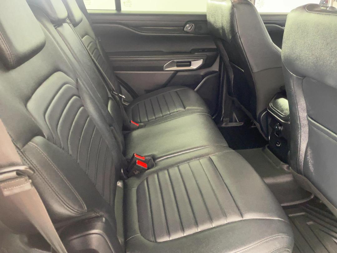 Photo '20' of Ford Everest