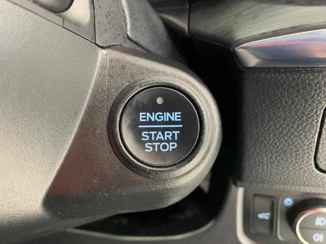 Photo '25' of Ford Everest