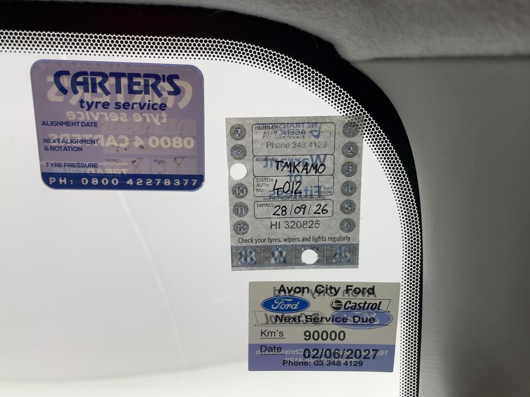 Photo '29' of Ford Everest