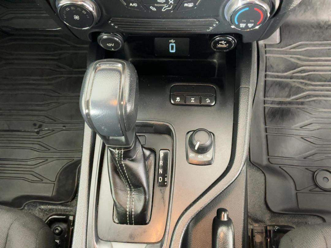 Photo '23' of Ford Ranger