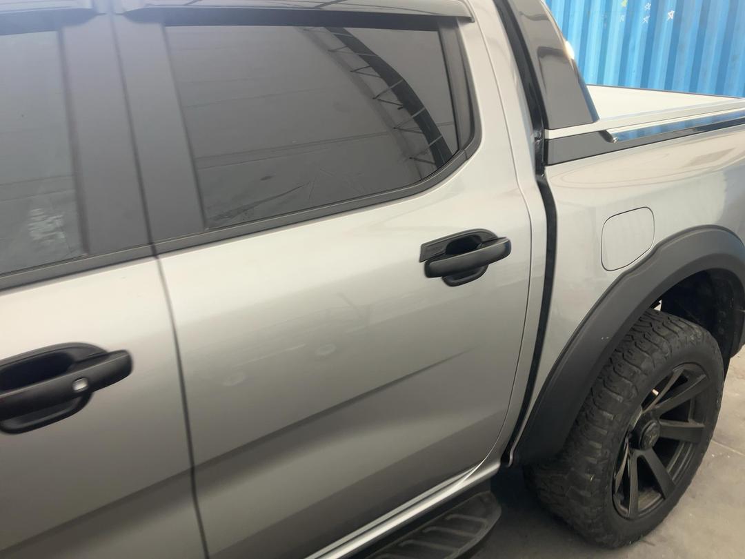 Photo '9' of Ford Ranger XLT Double CAB W/SA Photo '9' of Ford Ranger XLT Double CAB W/SA