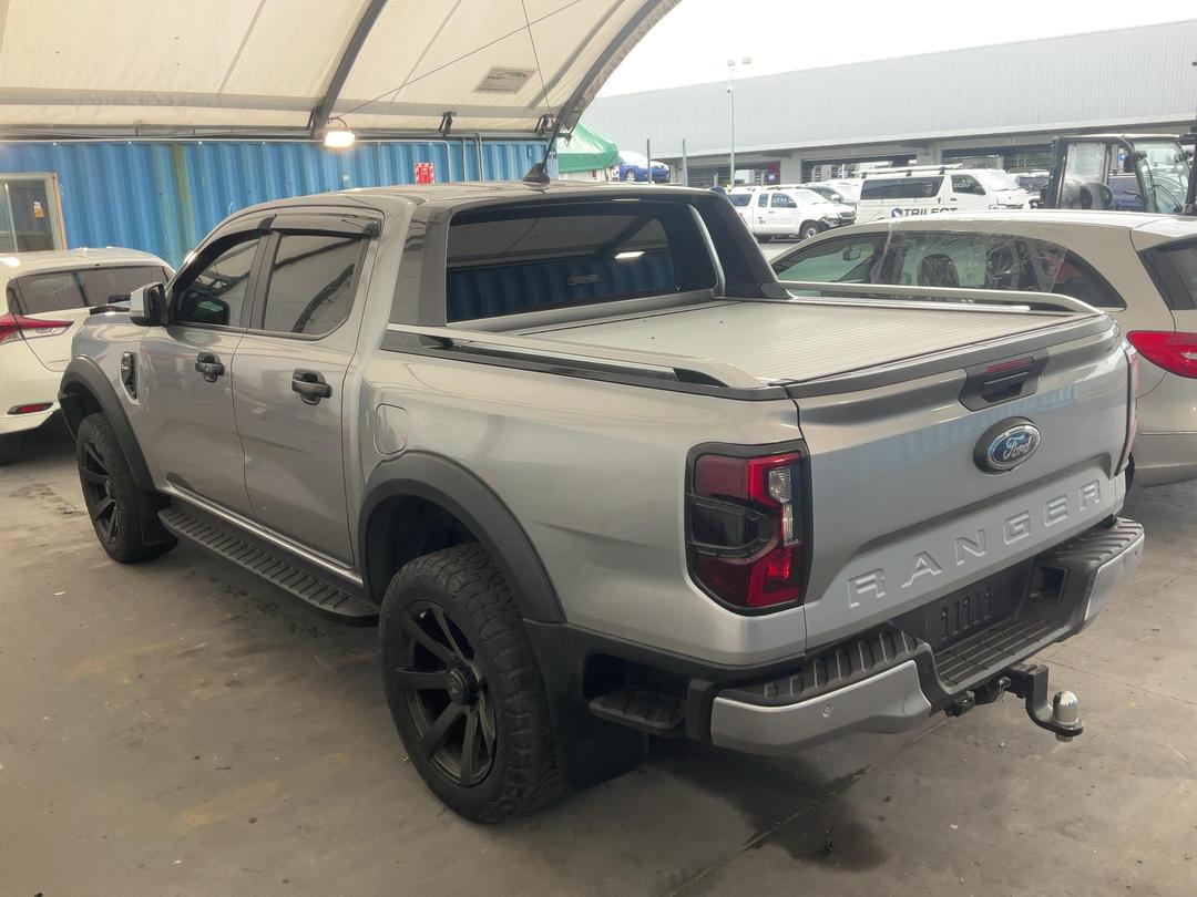 Photo '10' of Ford Ranger XLT Double CAB W/SA Photo '10' of Ford Ranger XLT Double CAB W/SA