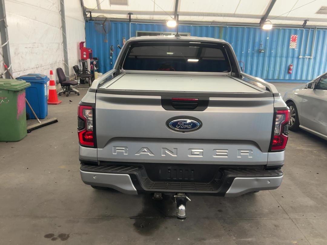 Photo '12' of Ford Ranger XLT Double CAB W/SA Photo '12' of Ford Ranger XLT Double CAB W/SA