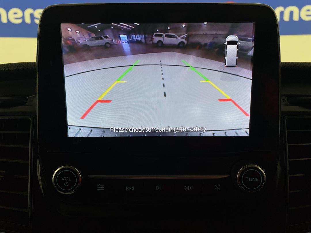 Photo '24' of Ford Transit