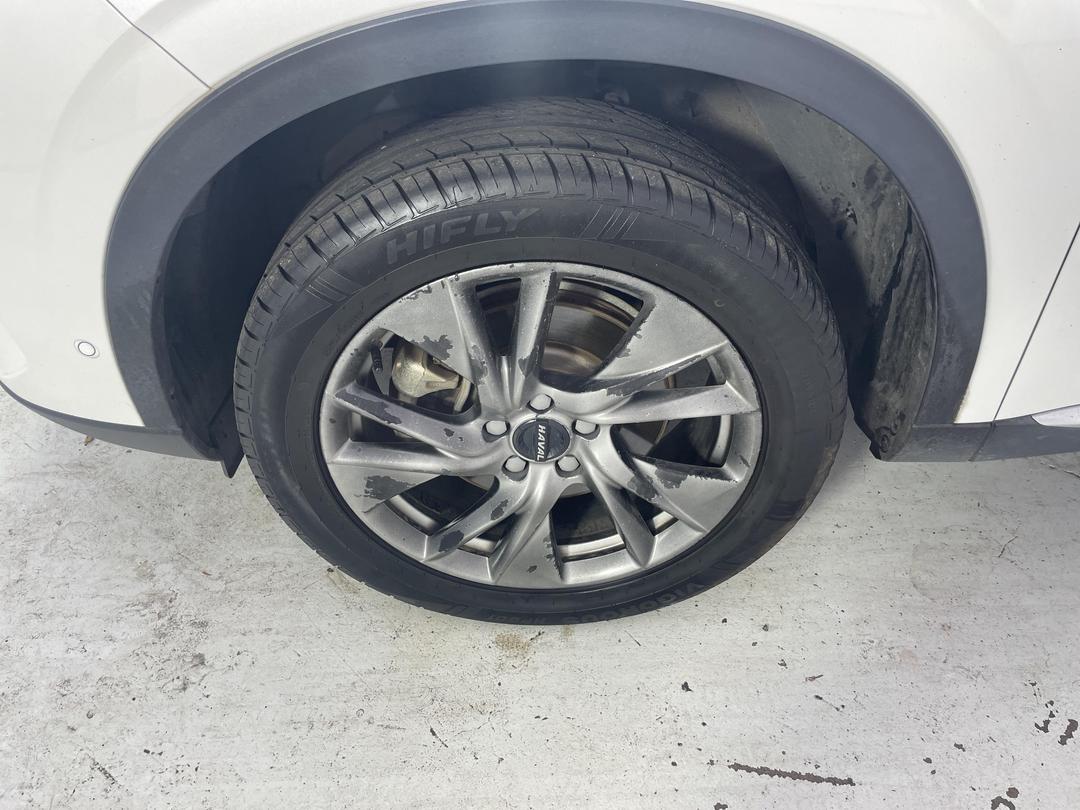 Photo '10' of Haval H6