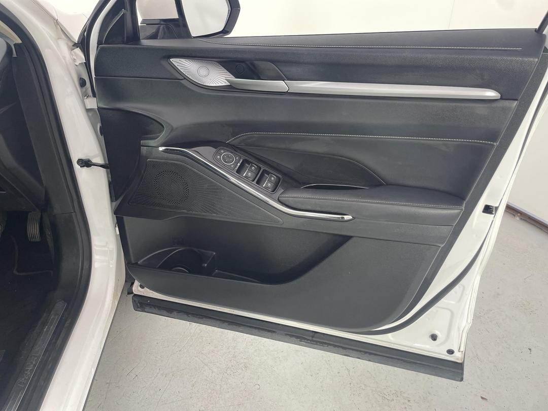 Photo '15' of Haval H6