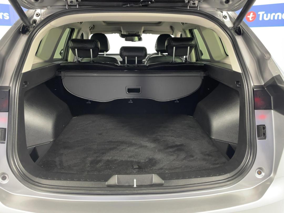 Photo '14' of Haval H6