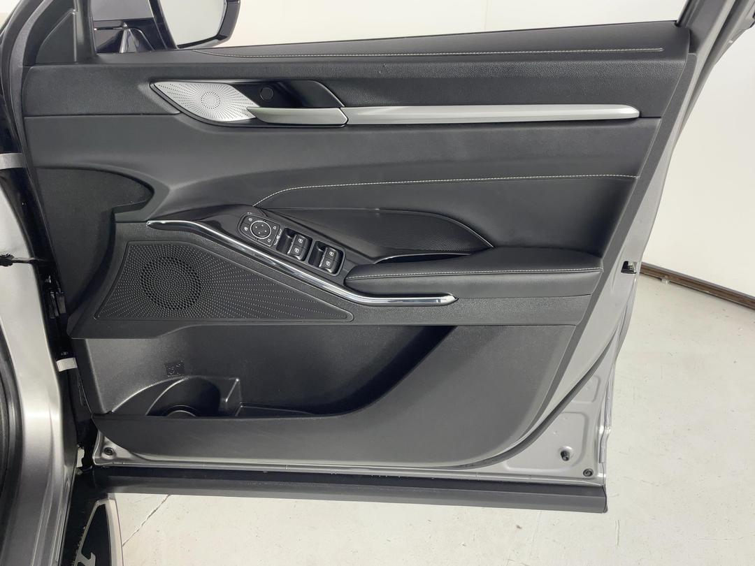 Photo '15' of Haval H6