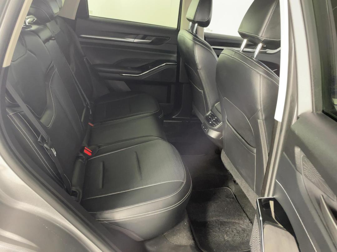Photo '20' of Haval H6