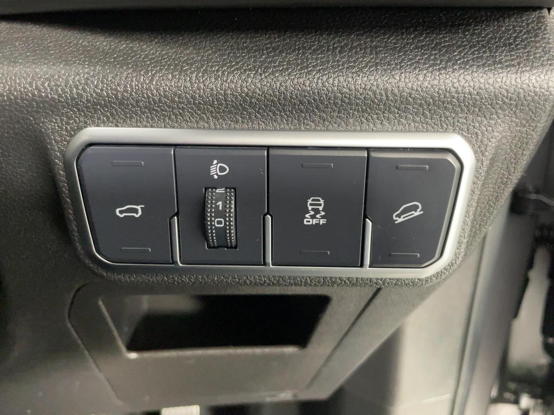 Photo '23' of Haval H6