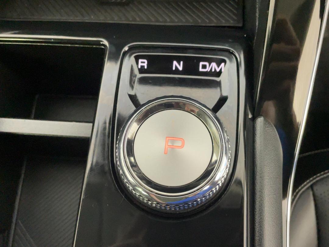 Photo '24' of Haval H6