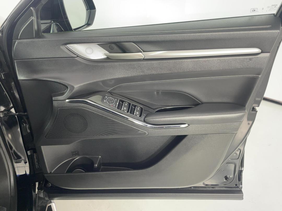 Photo '15' of Haval H6