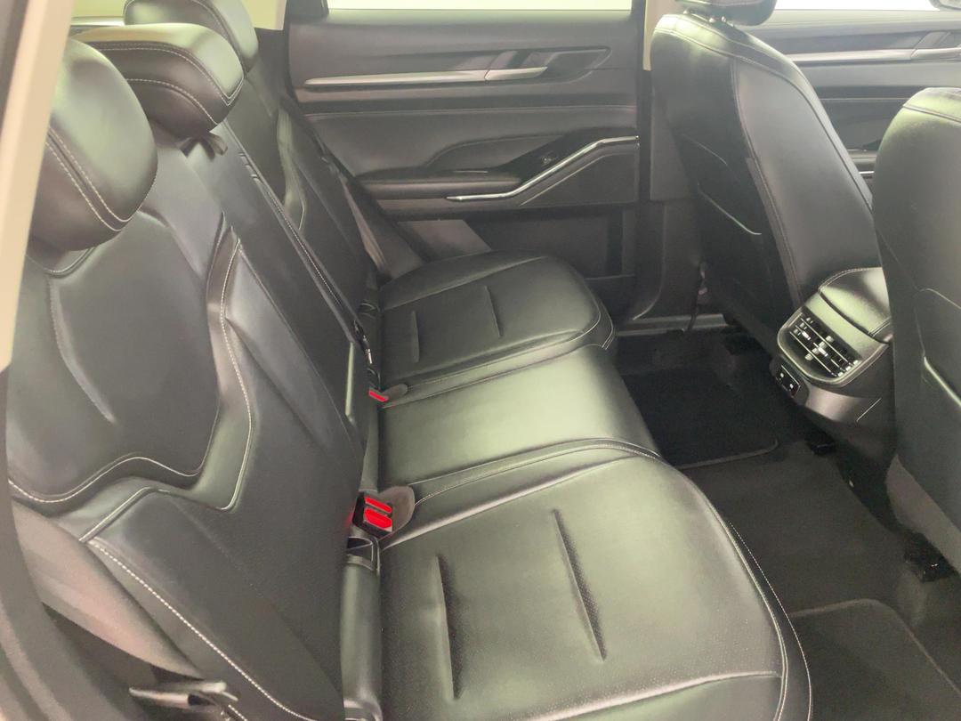 Photo '20' of Haval H6