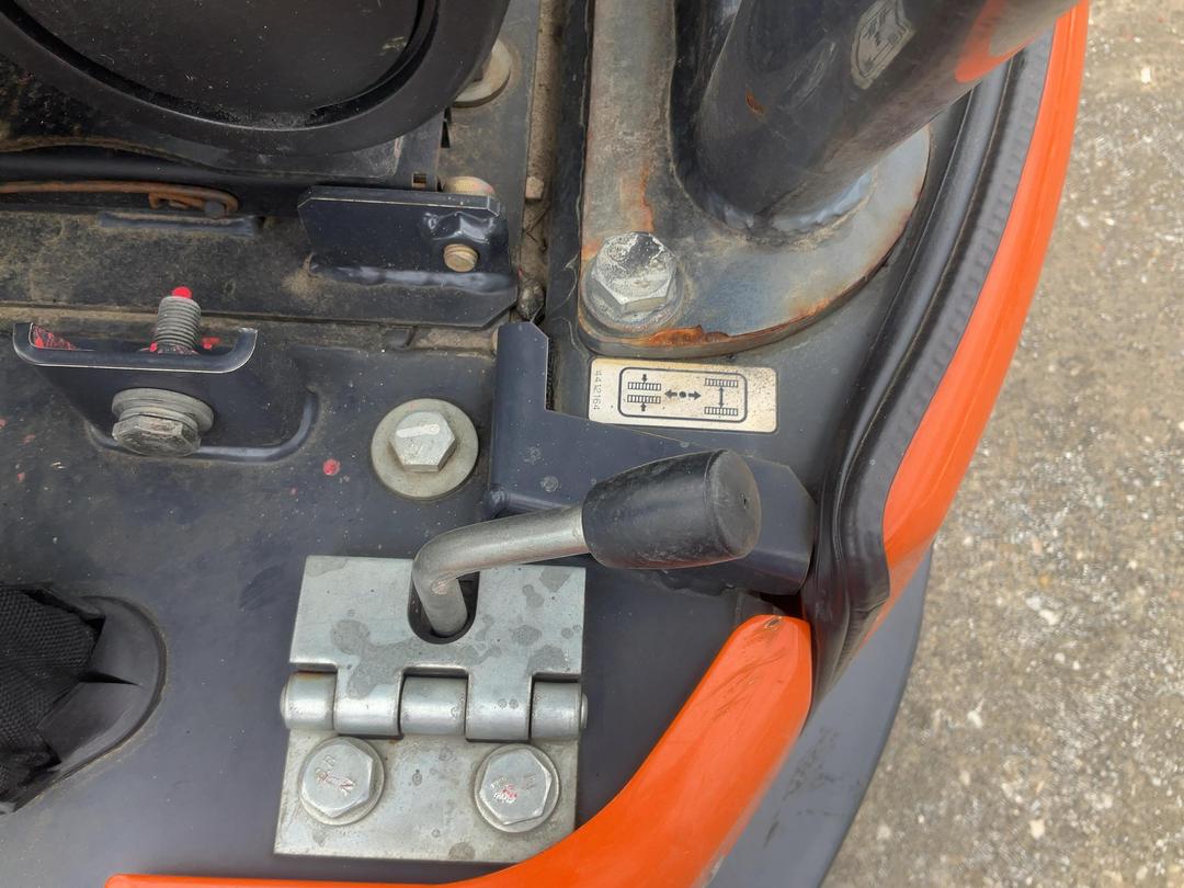 Photo '16' of Hitachi ZX17U Excavator