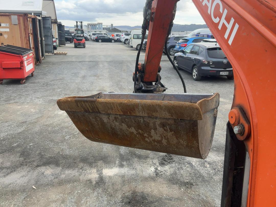Photo '25' of Hitachi ZX17U Excavator