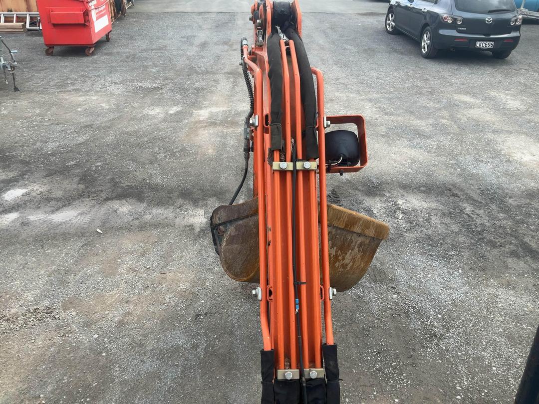 Photo '27' of Hitachi ZX17U Excavator