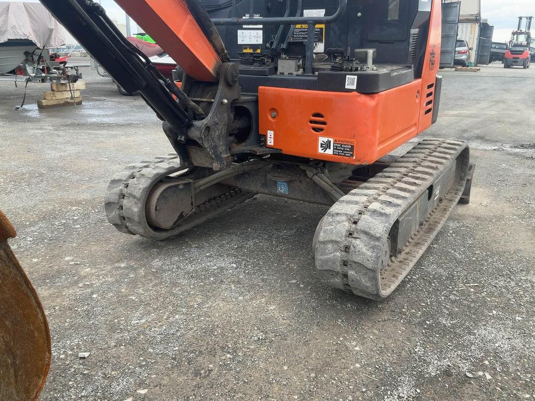 Photo '29' of Hitachi ZX17U Excavator