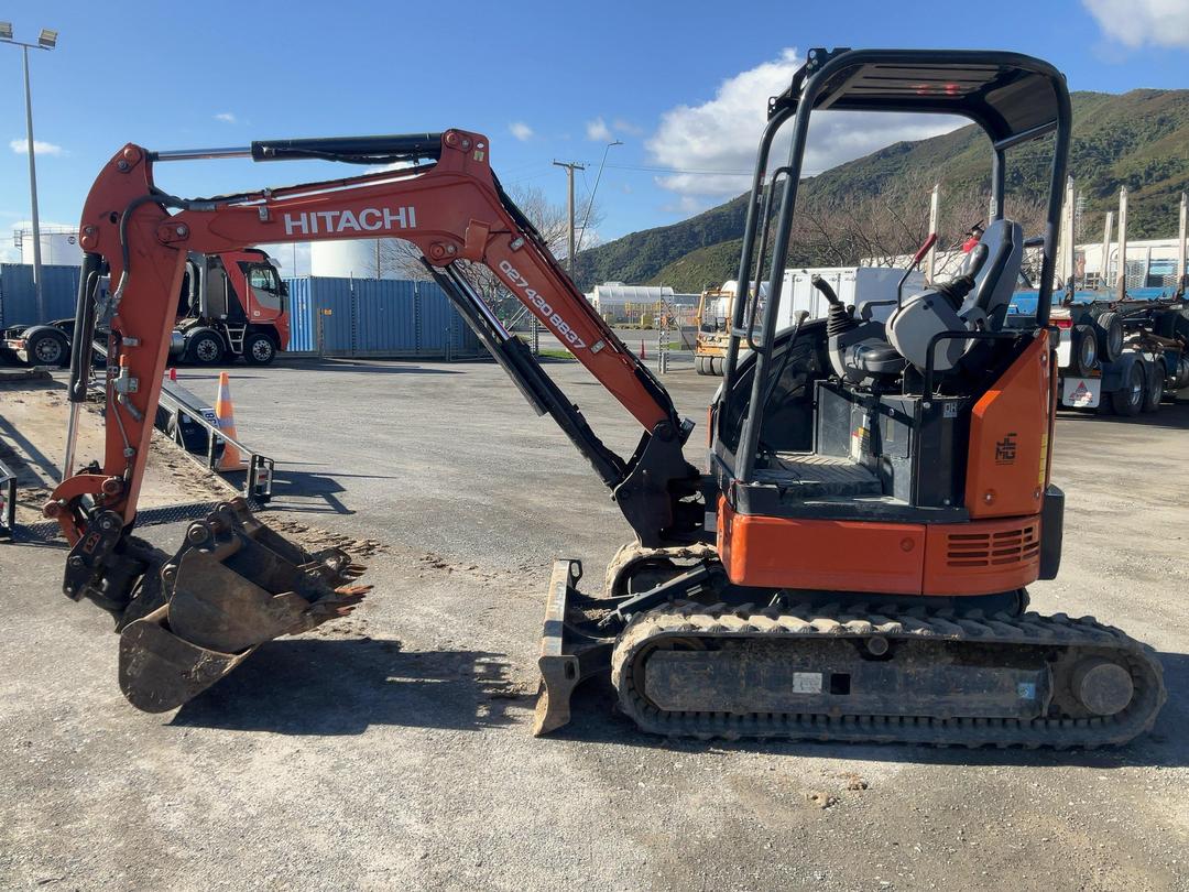Photo '8' of Hitachi Zx26U-5A Excavator