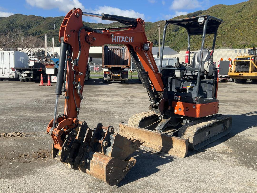 Photo '10' of Hitachi Zx26U-5A Excavator