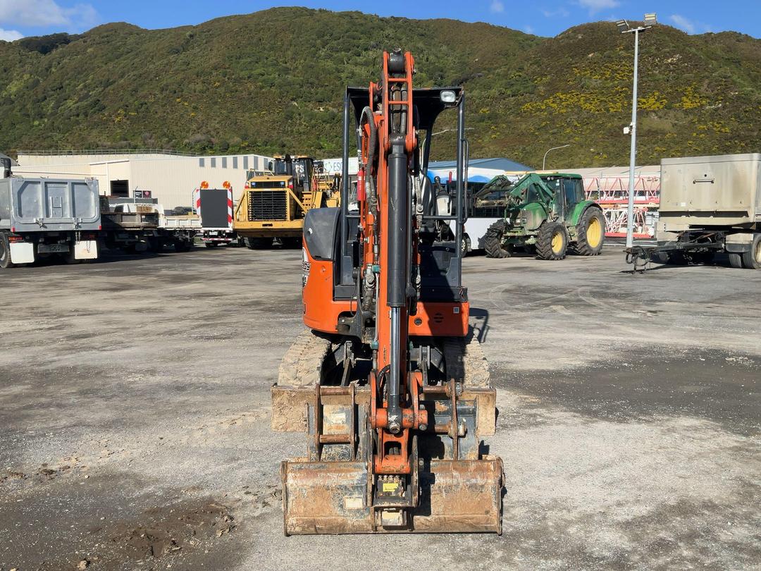 Photo '11' of Hitachi Zx26U-5A Excavator
