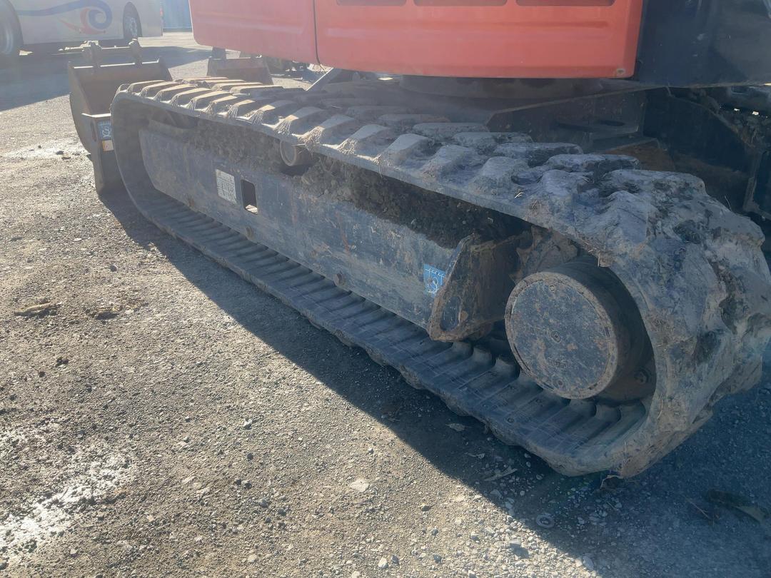 Photo '33' of Hitachi Zx26U-5A Excavator