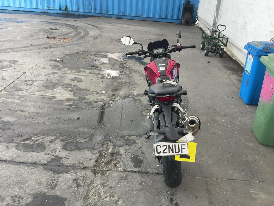 Photo '6' of Honda CB 300RA