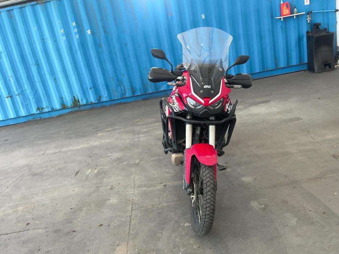 Photo '2' of Honda CRF1100 L1 Standard 1.1P Photo '2' of Honda CRF1100 L1 Standard 1.1P