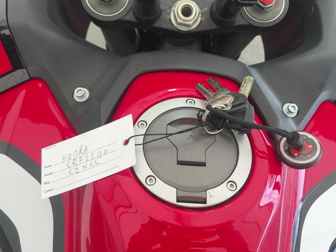 Photo '8' of Honda CRF1100 L1 Standard 1.1P Photo '8' of Honda CRF1100 L1 Standard 1.1P