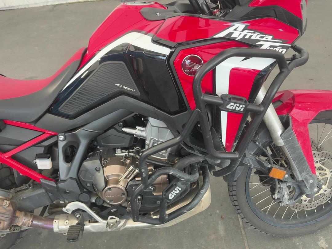 Photo '12' of Honda CRF1100 L1 Standard 1.1P Photo '12' of Honda CRF1100 L1 Standard 1.1P