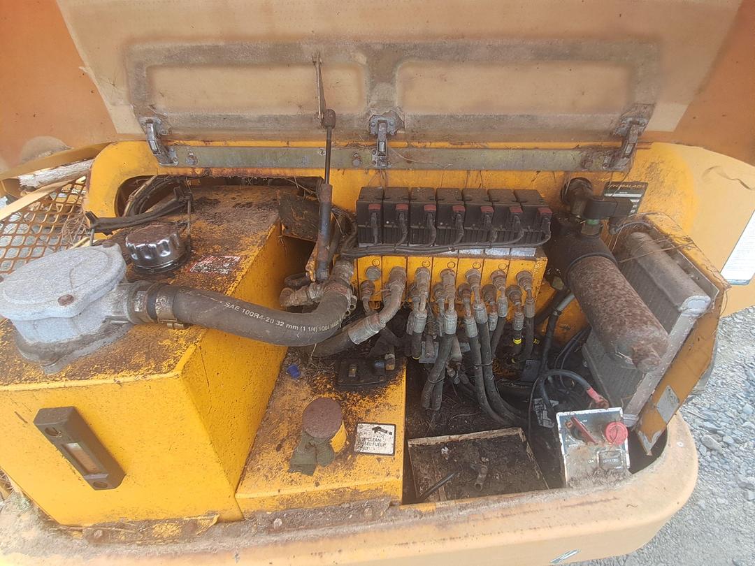 Photo '12' of Hydraladda Ladder Picker Other Machine