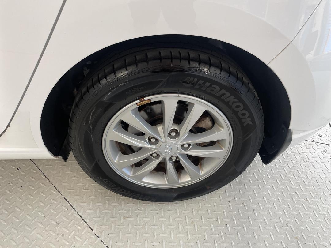 Photo '11' of Hyundai I30