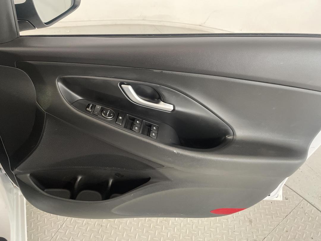 Photo '15' of Hyundai I30