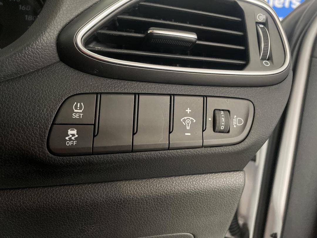 Photo '24' of Hyundai I30