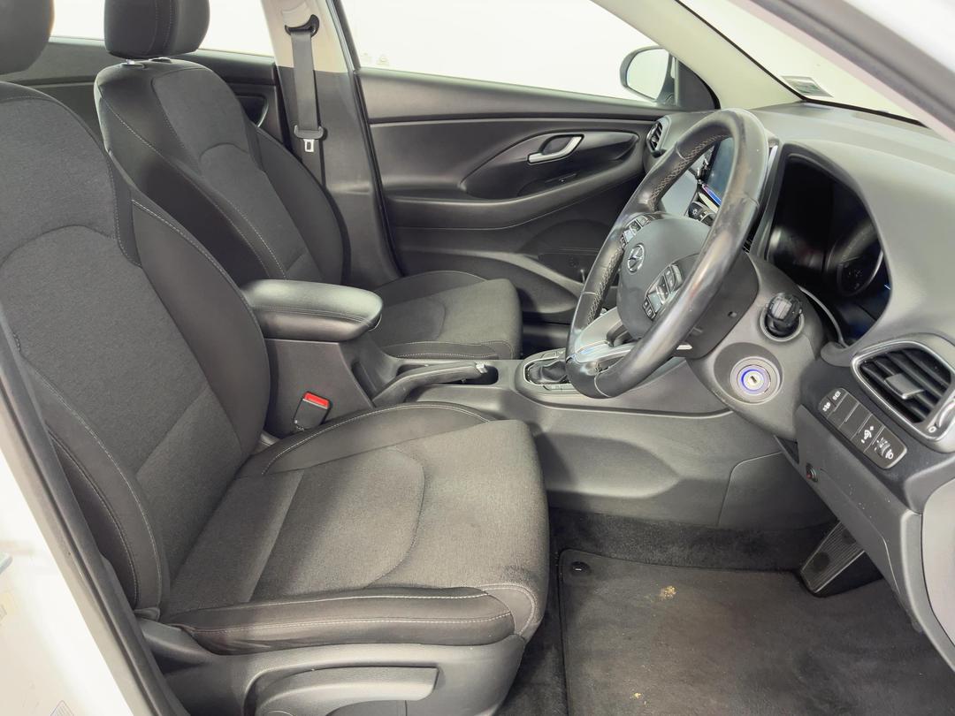 Photo '16' of Hyundai I30