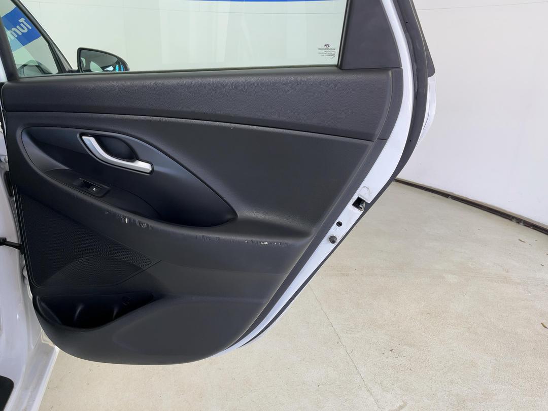 Photo '19' of Hyundai I30