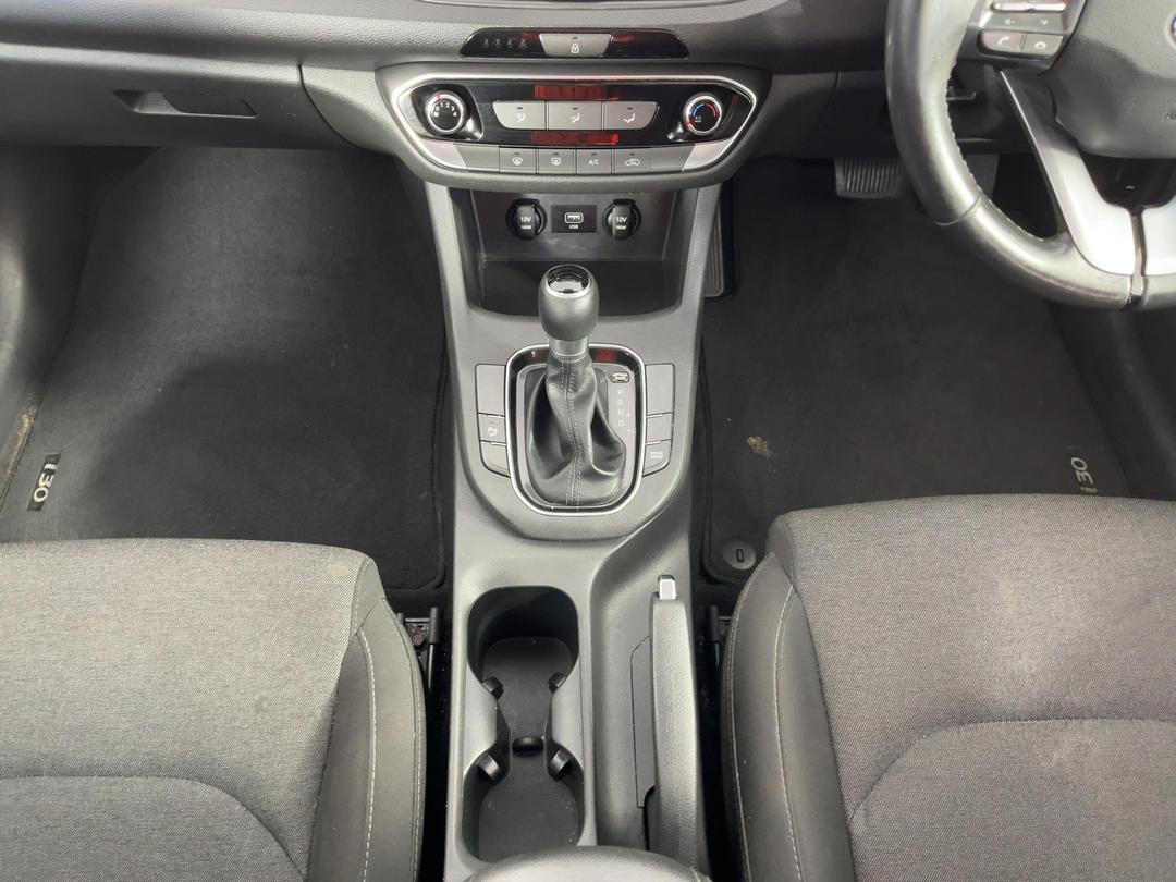 Photo '18' of Hyundai I30