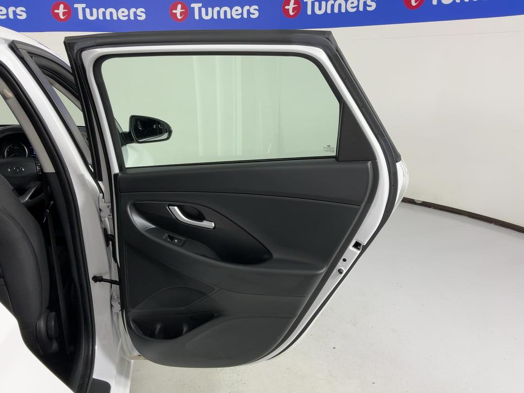 Photo '19' of Hyundai I30