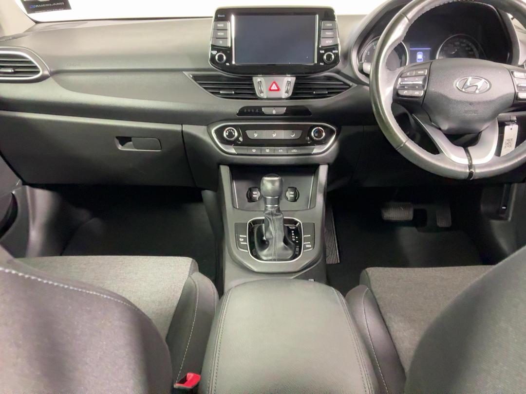 Photo '18' of Hyundai I30