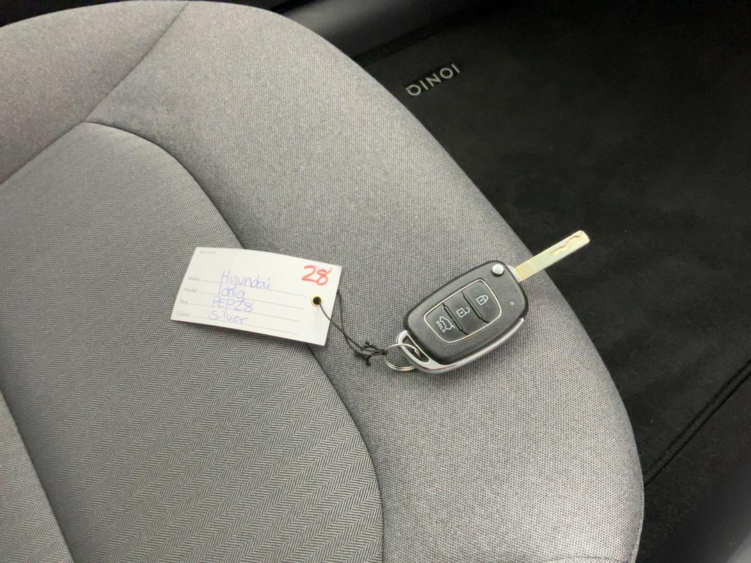 Photo '22' of Hyundai Ioniq